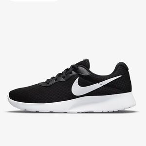 Nike Tanjun Shoes